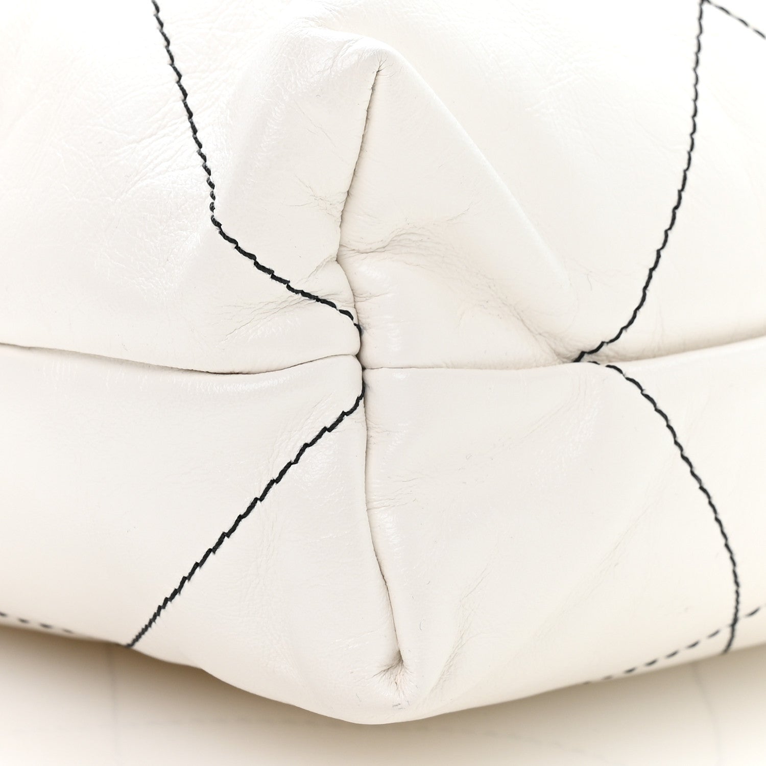 Shiny Calfskin Quilted Chanel 22 White Black