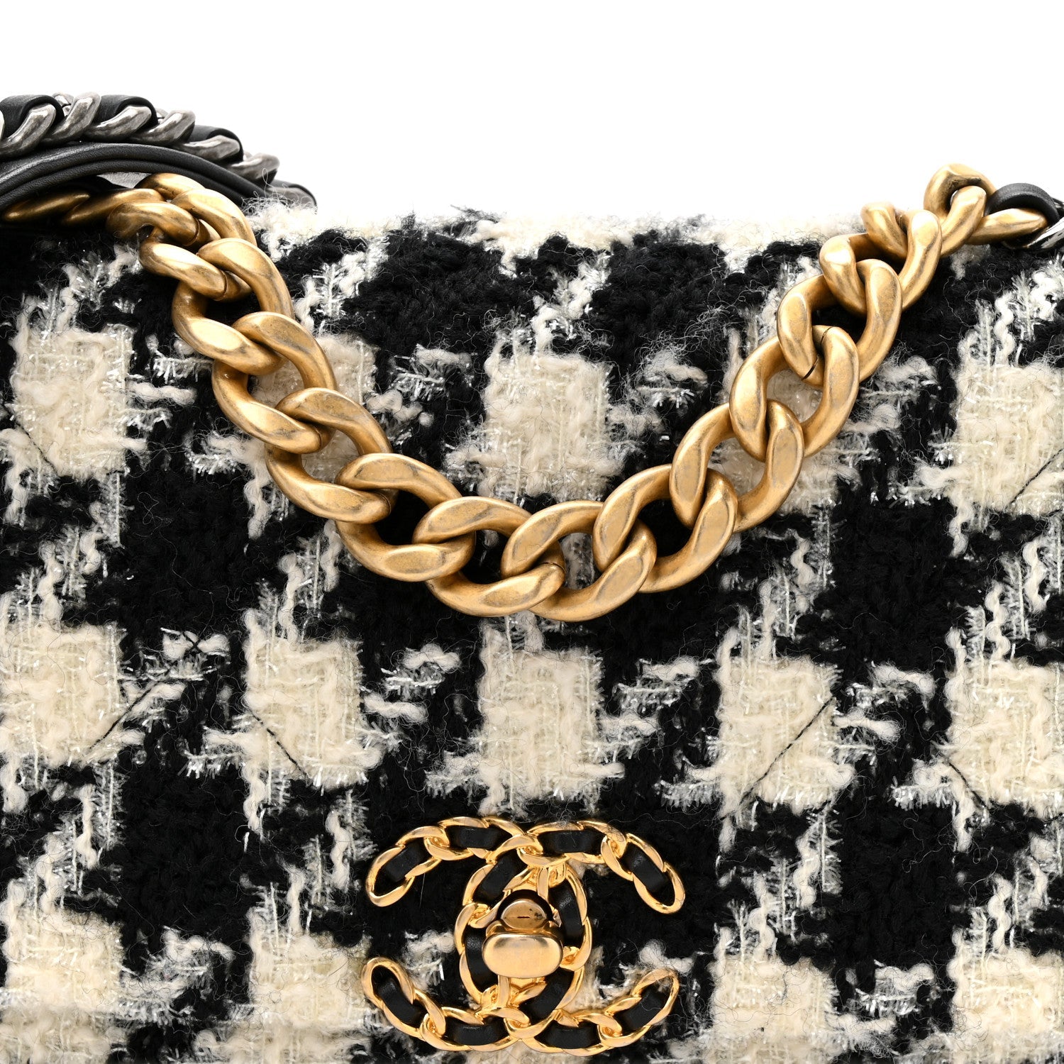Tweed Quilted Medium Chanel 19 Flap Black Ecru White