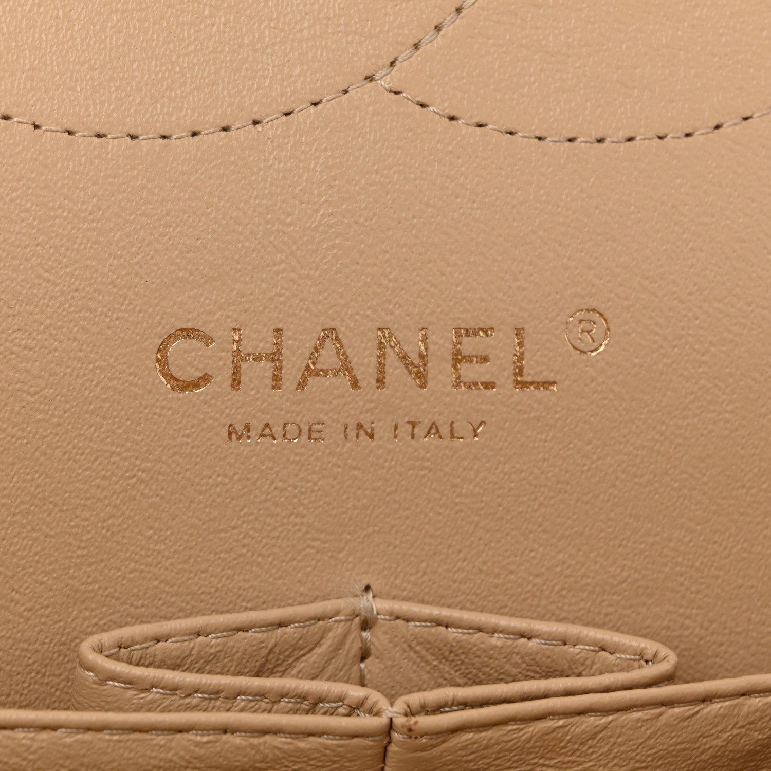 Caviar Quilted Jumbo Double Flap Beige Clair