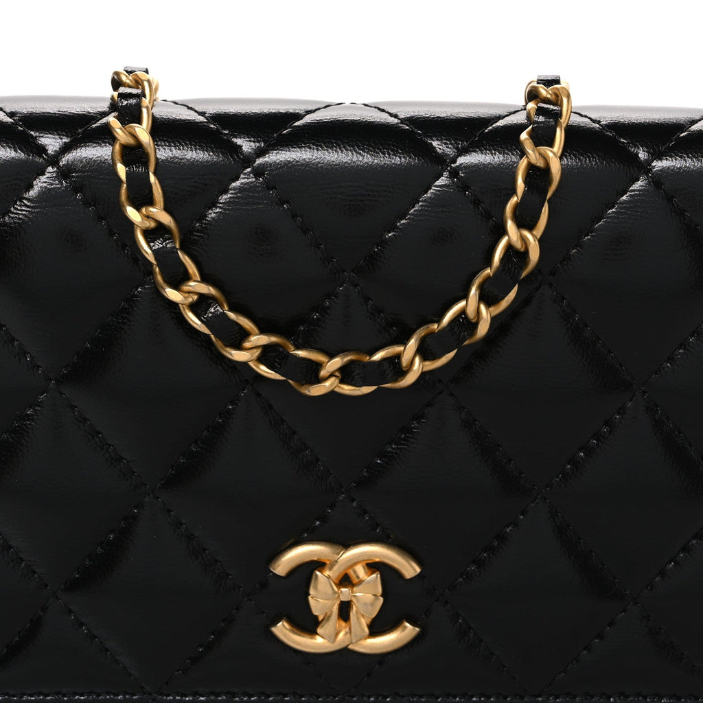 Shiny Lambskin Quilted CC Bow Wallet on Chain WOC Black