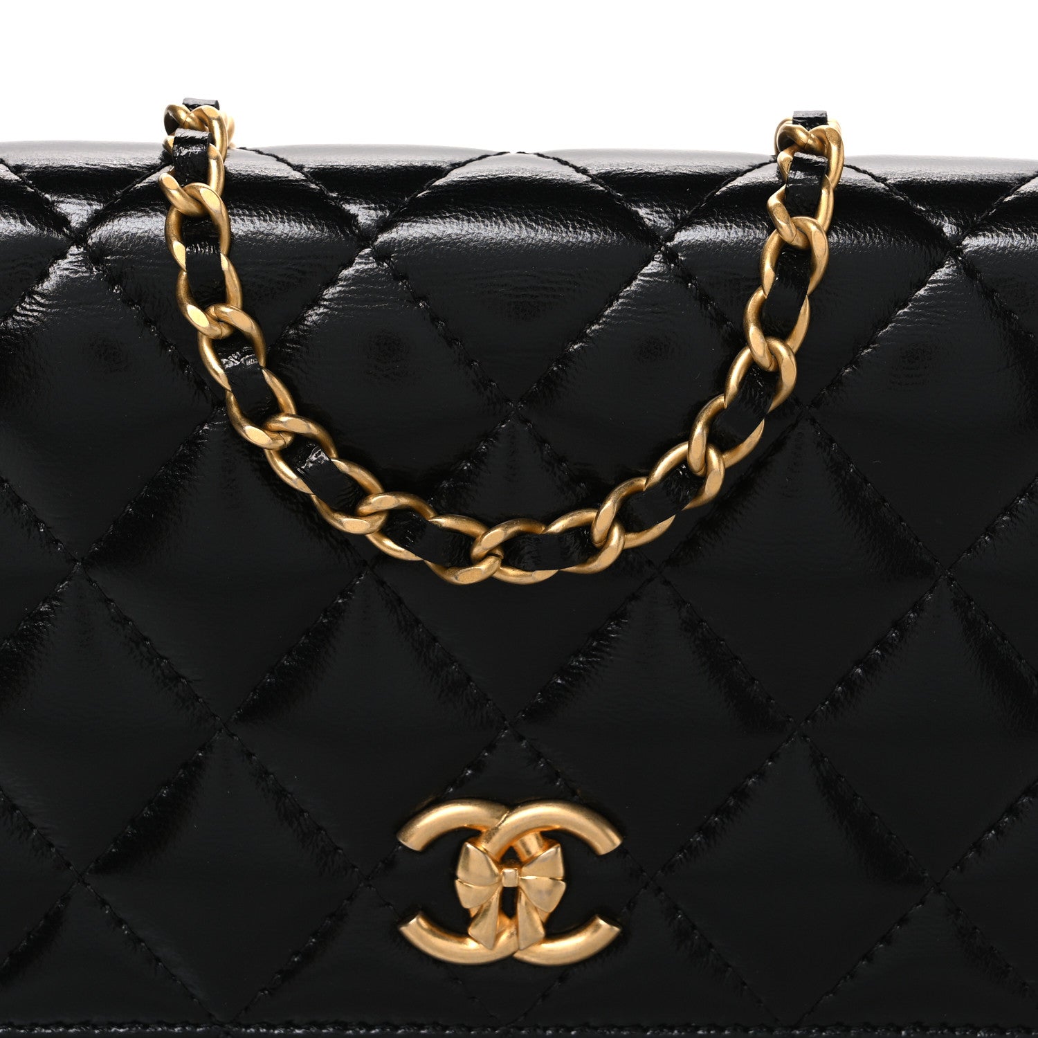 Shiny Lambskin Quilted CC Bow Wallet on Chain WOC Black