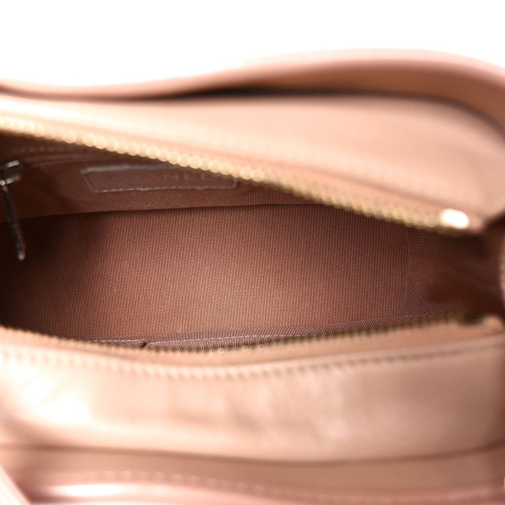Aged Calfskin Chevron Quilted Small Gabrielle Hobo Pink