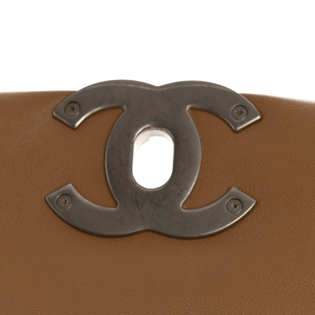 Lambskin Quilted Medium Chanel 19 Flap Beige