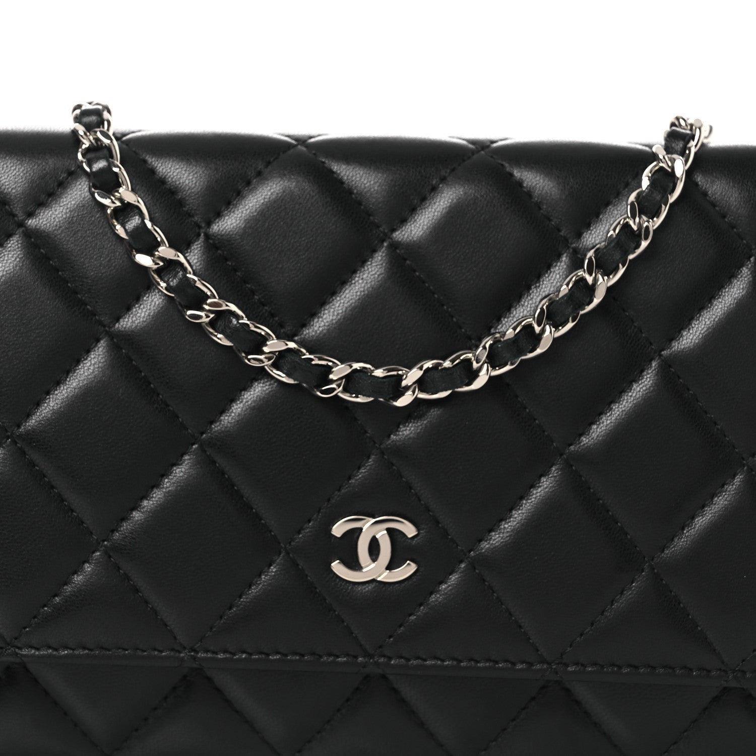 Lambskin Quilted Wallet On Chain WOC Black