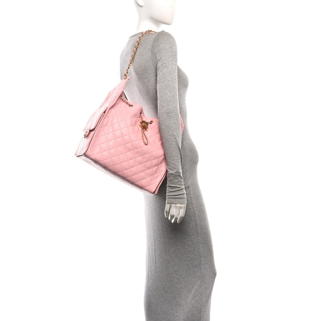 Caviar Quilted Medium Chanel 25 Handbag Light Pink