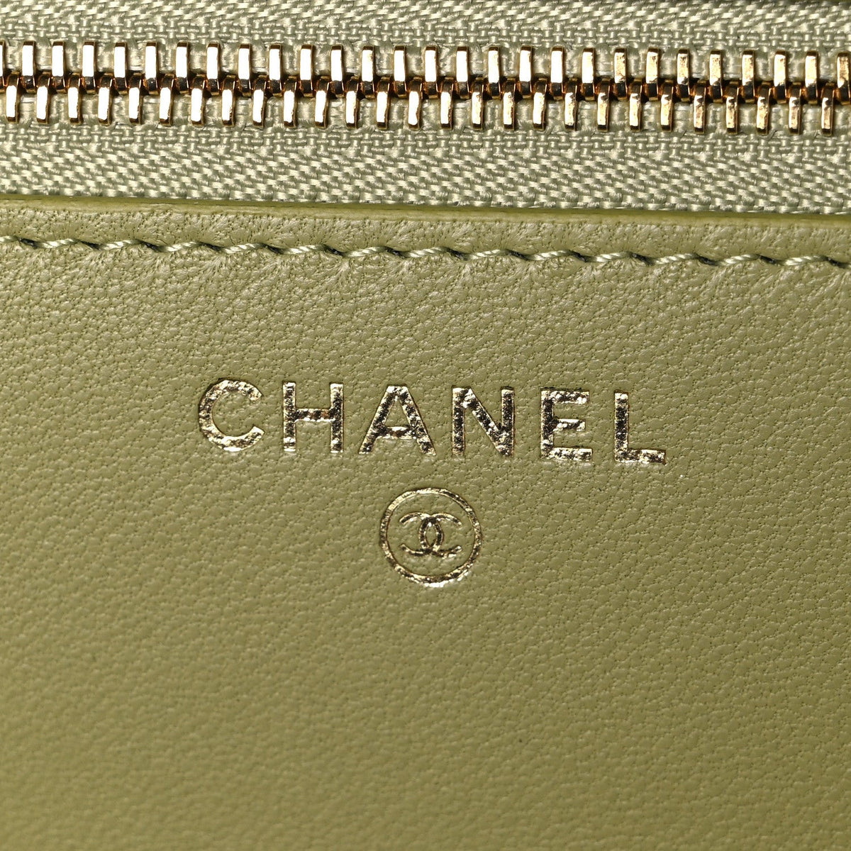 Calfskin Lizard Embossed Wallet On Chain WOC Green
