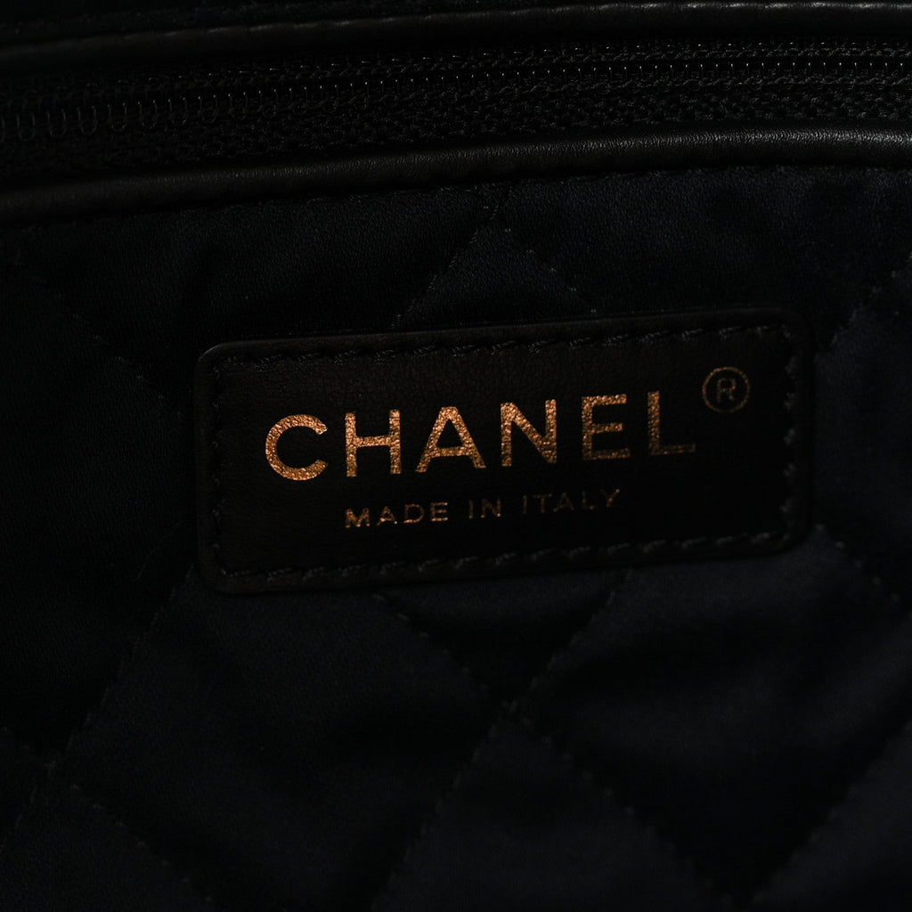 Metallic Calfskin Quilted Chanel 22 Ruthenium