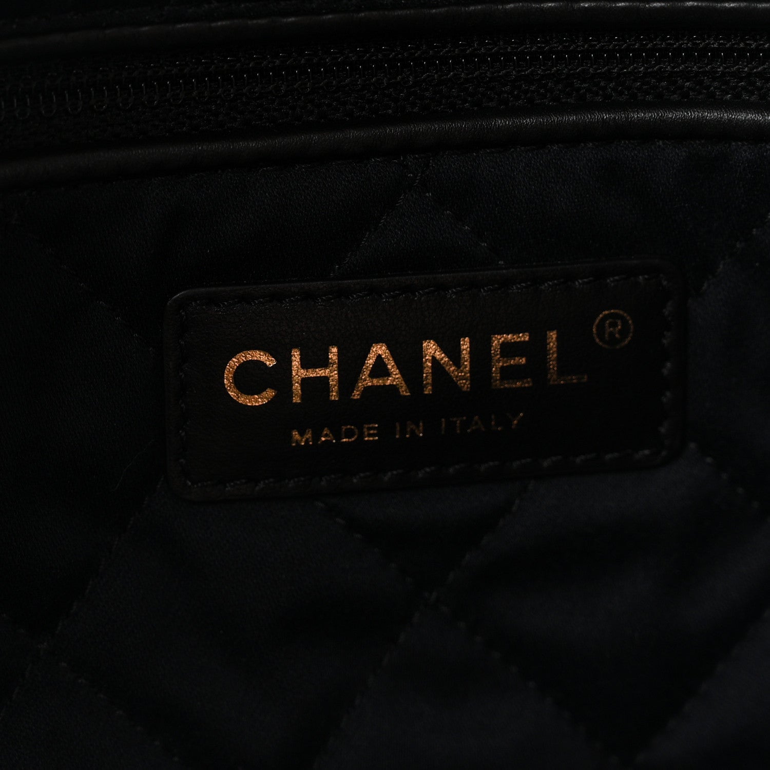 Metallic Calfskin Quilted Chanel 22 Ruthenium