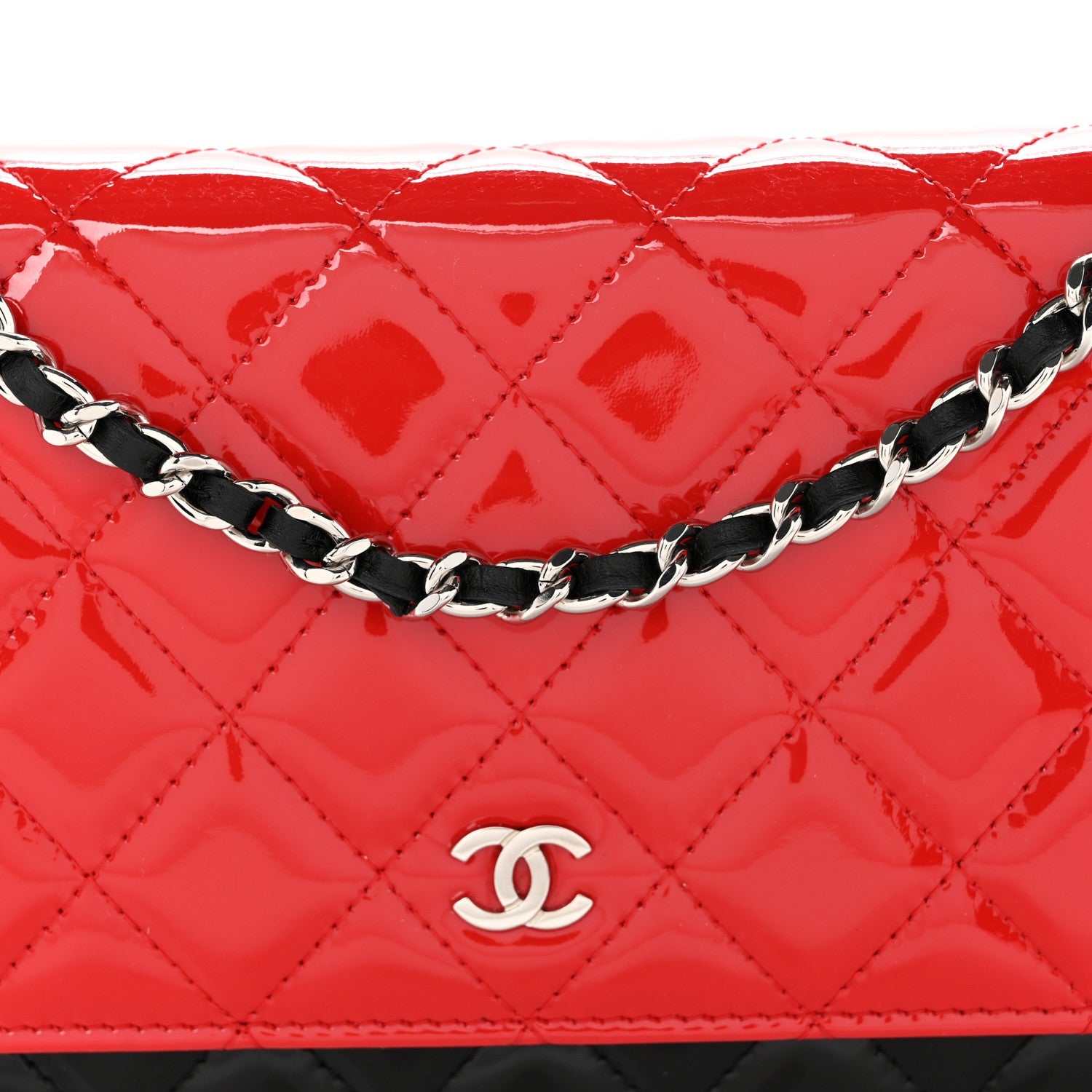 Patent Quilted Bi-Color Wallet On Chain WOC Red Black