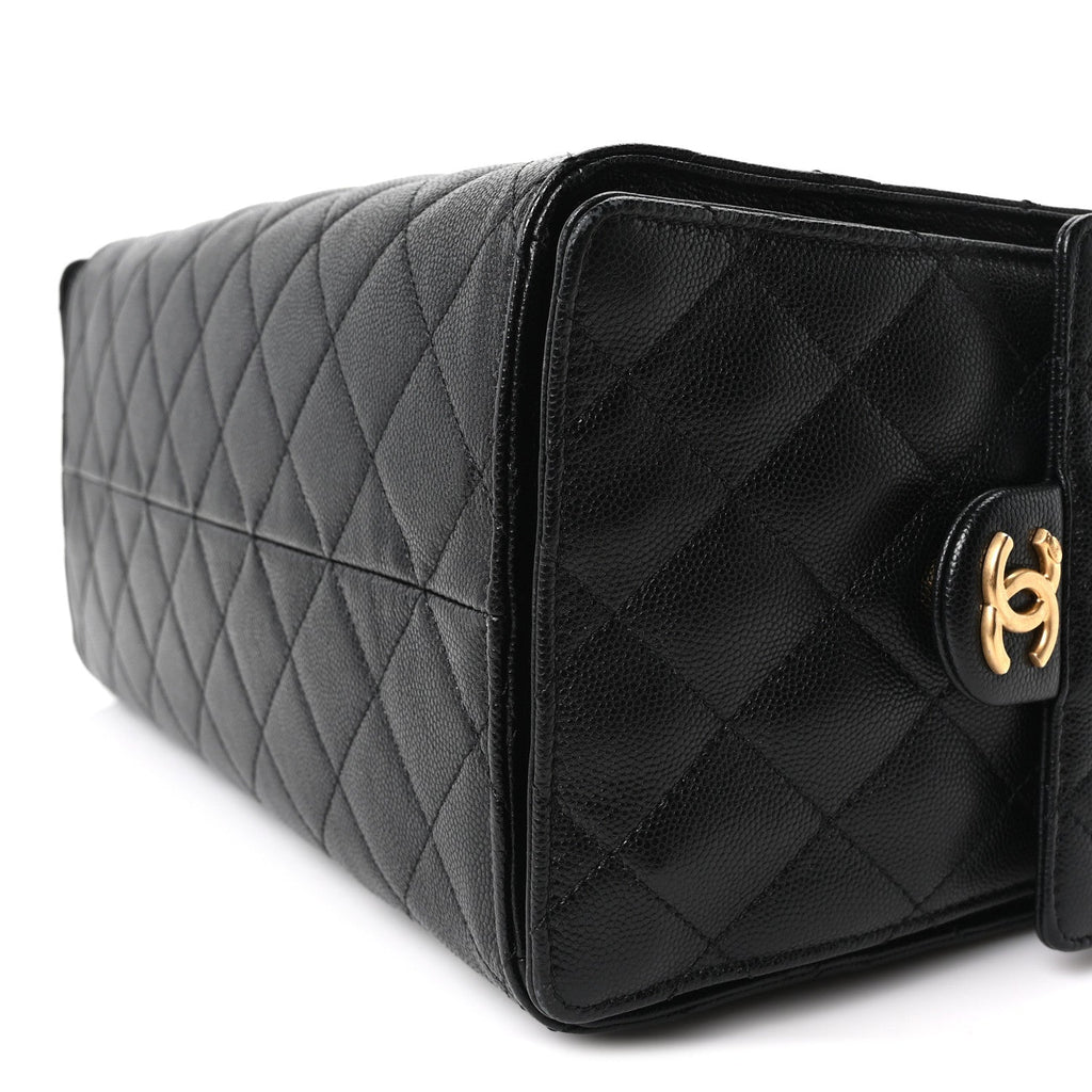 Caviar Quilted Medium Chanel 25 Handbag Black