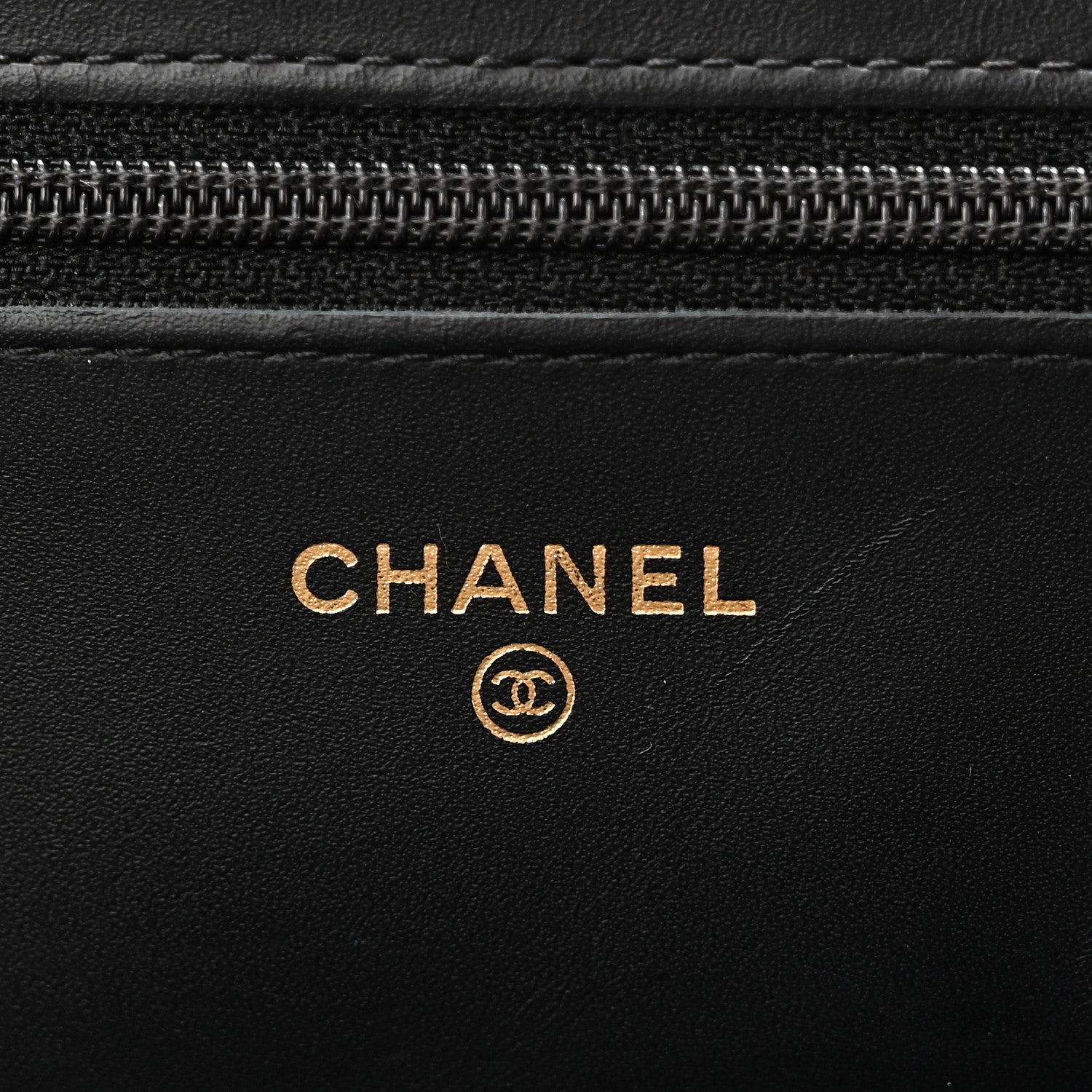 Aged Calfskin Lucky Charms Casino 2.55 Reissue Wallet on Chain WOC Black