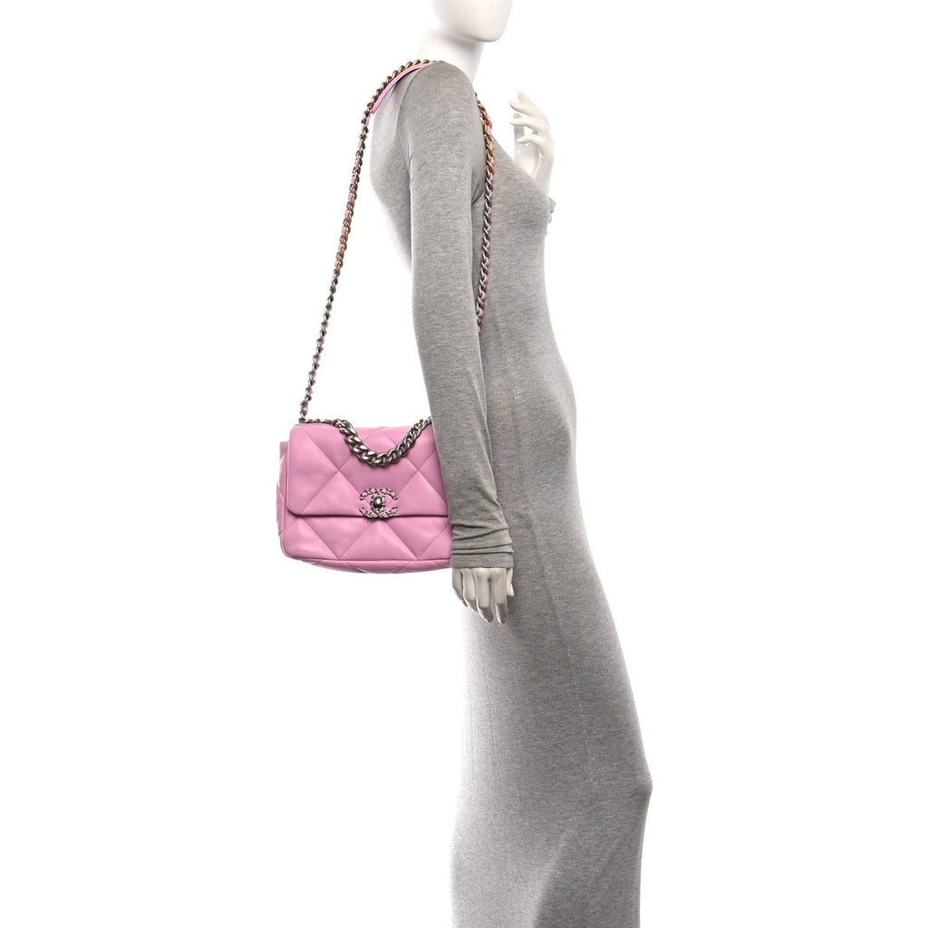 Lambskin Quilted Medium Chanel 19 Flap Lilac