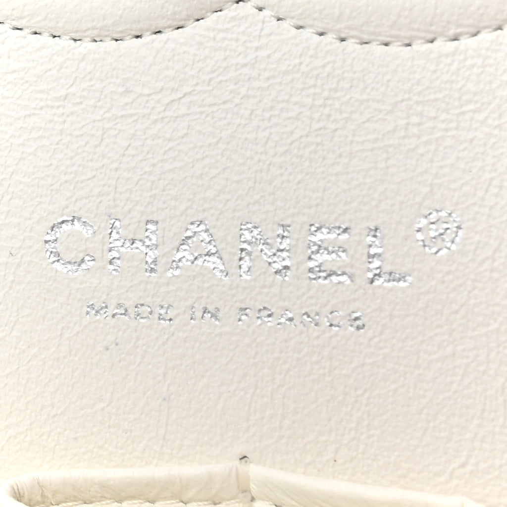 Caviar Quilted Medium Double Flap White