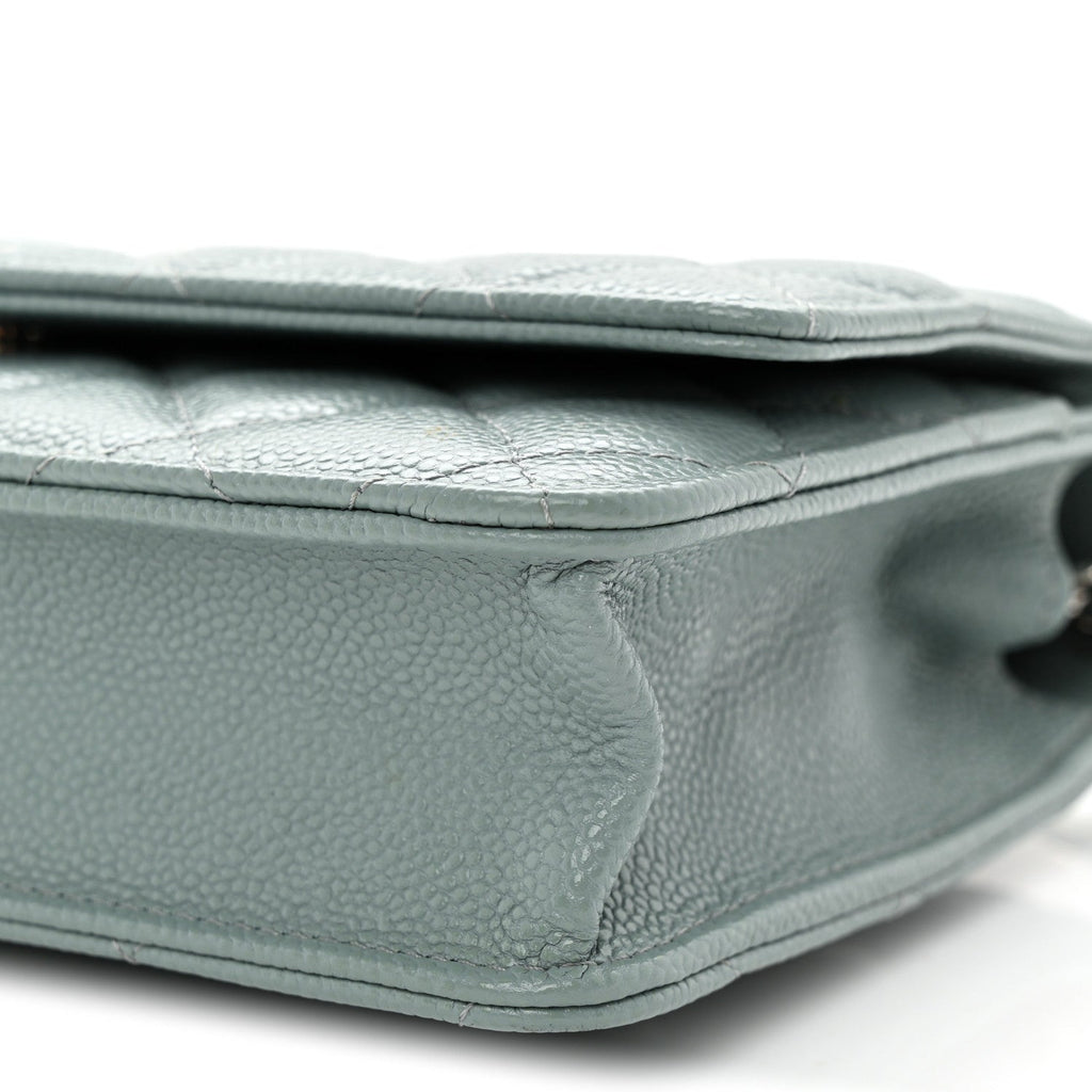 Caviar Quilted Wallet on Chain WOC Light Blue