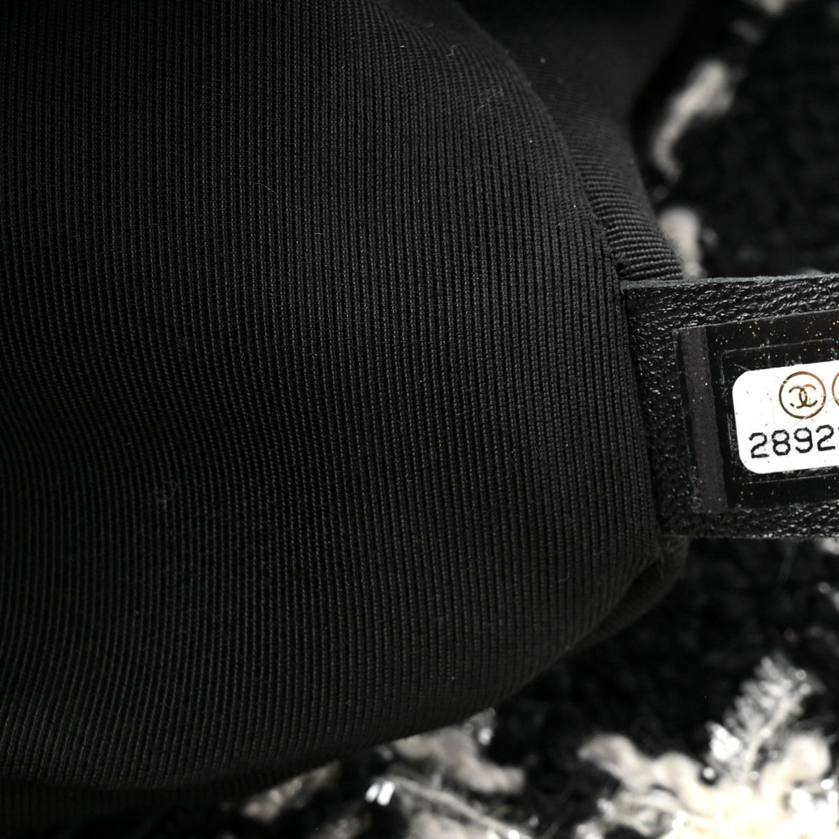 Tweed Quilted Medium Chanel 19 Flap Black Ecru White