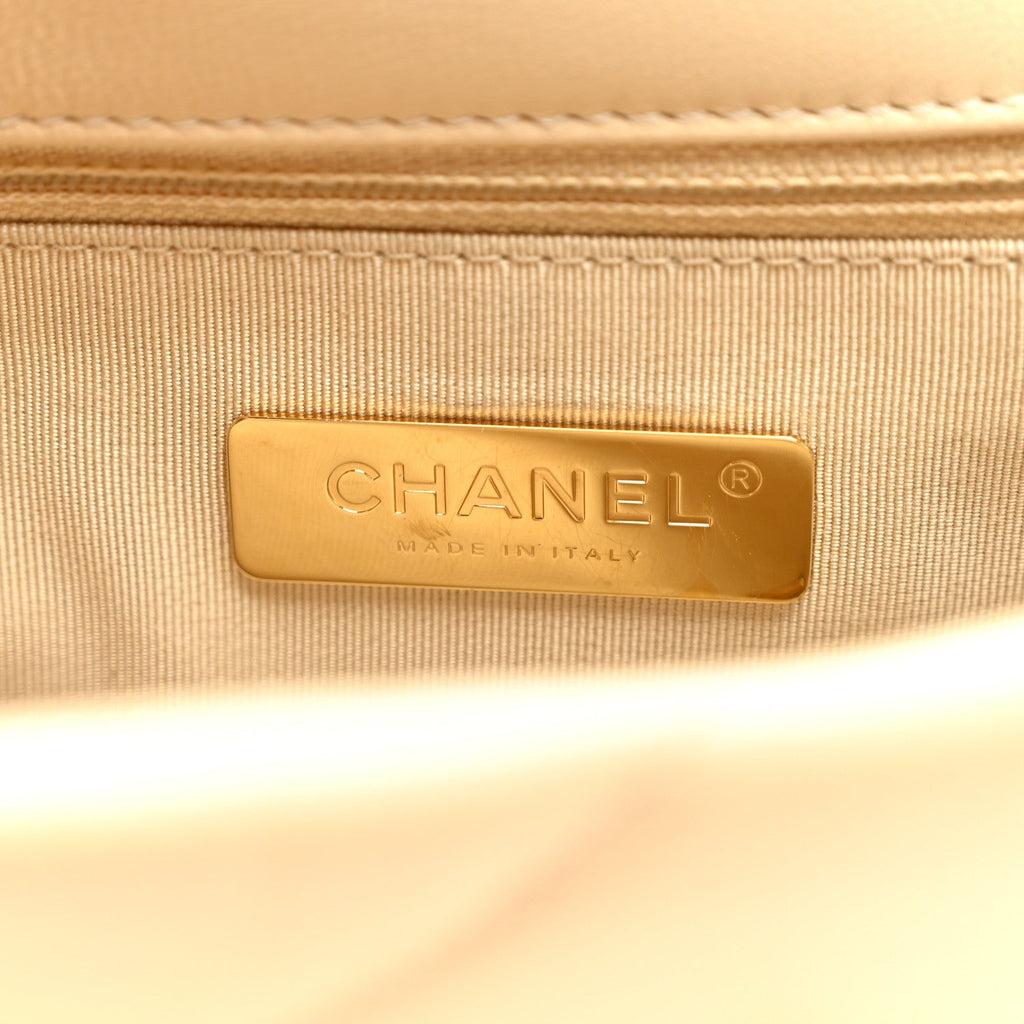 Lambskin Quilted Medium Chanel 19 Flap Light Beige