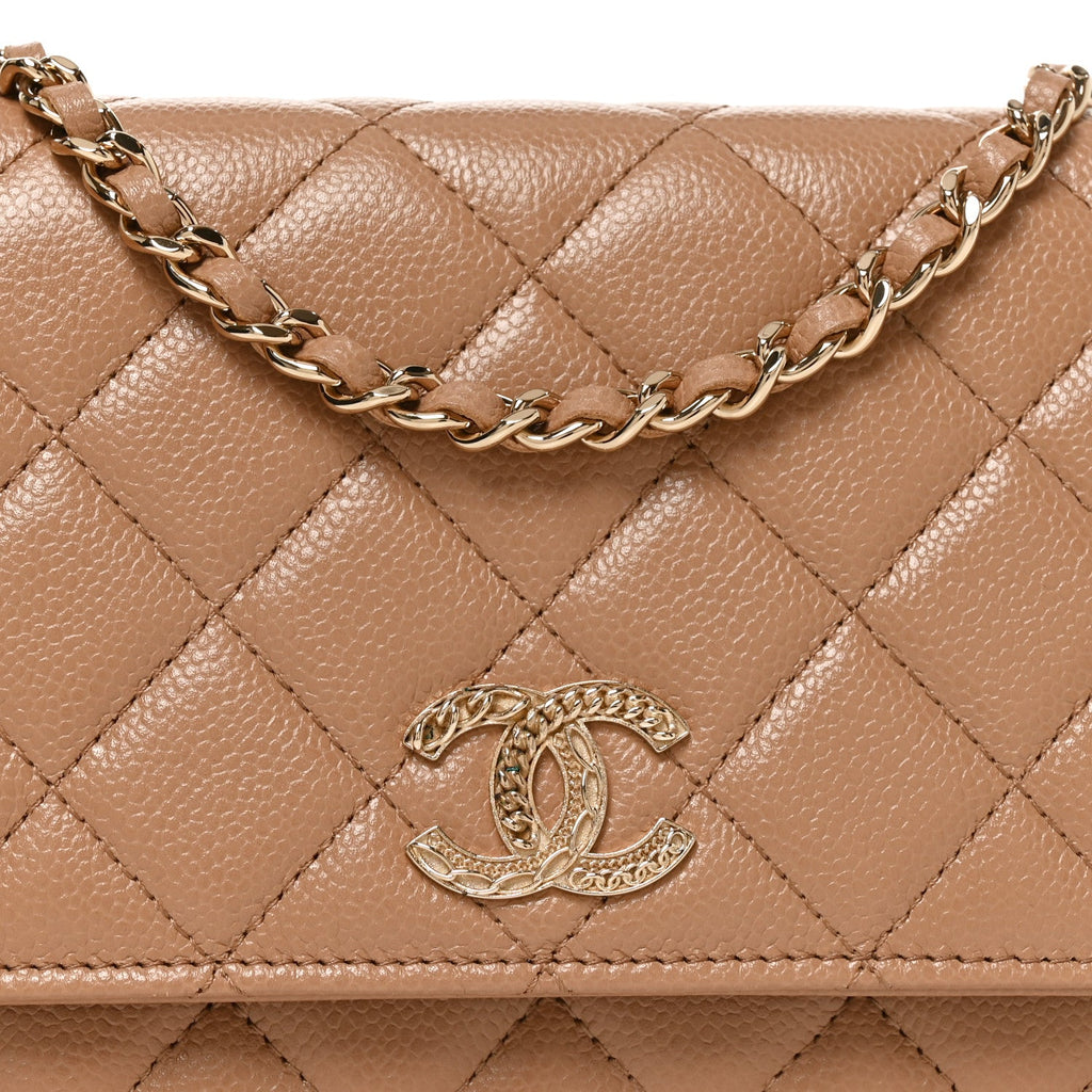 Caviar Quilted Multi Chain Wallet On Chain WOC Beige