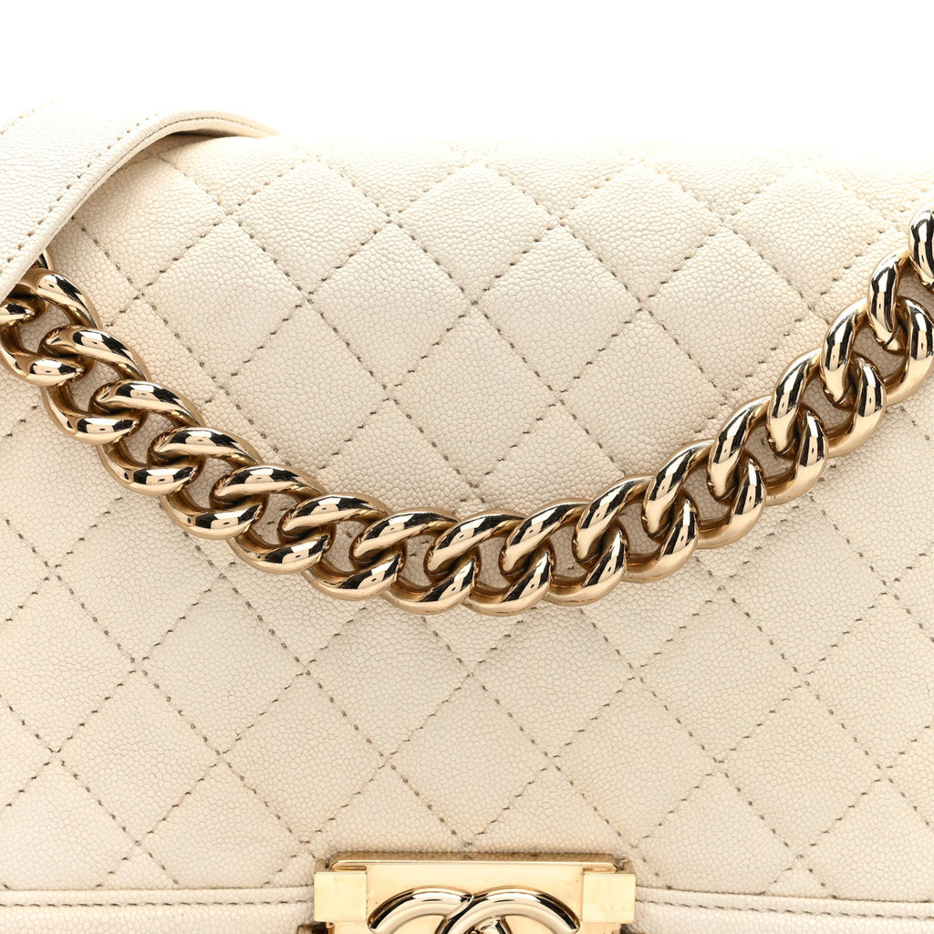 Caviar Quilted Medium Boy Flap White White