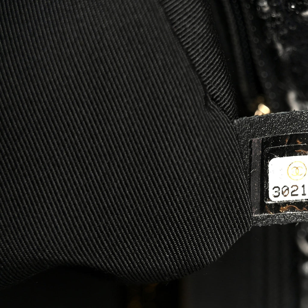Tweed Quilted Medium Chanel 19 Flap Black Silver Ecru