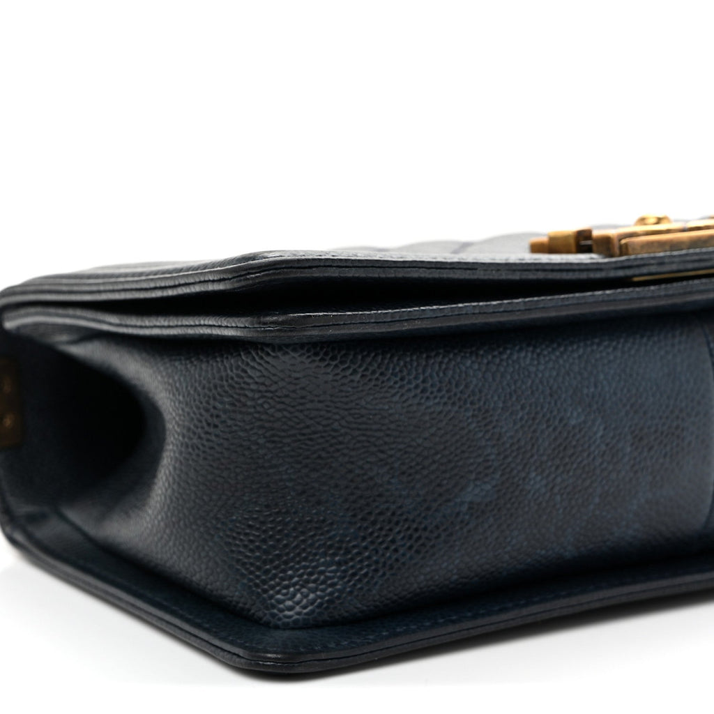 Caviar Quilted Medium Boy Flap Navy