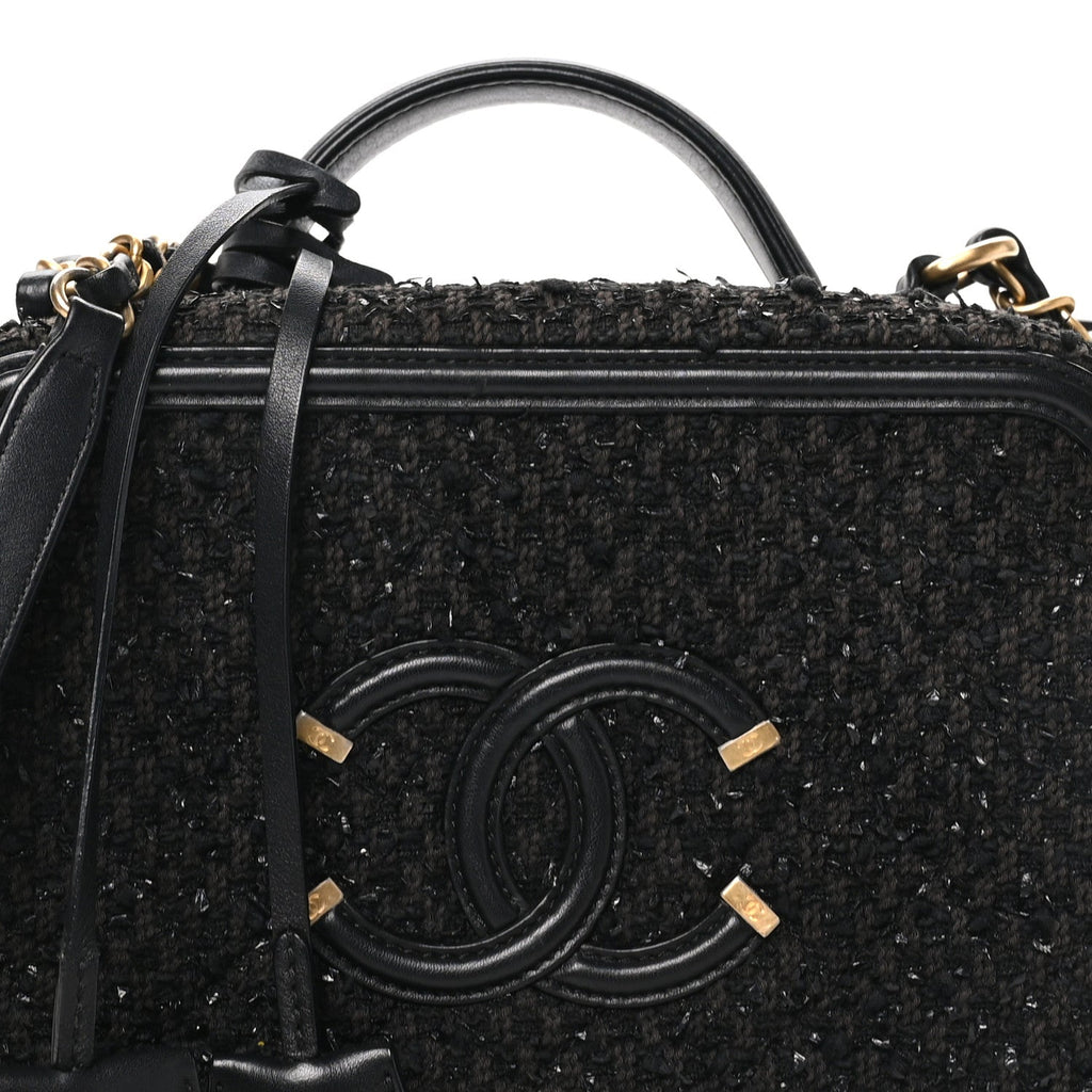 Tweed Quilted Medium CC Filigree Vanity Case Black
