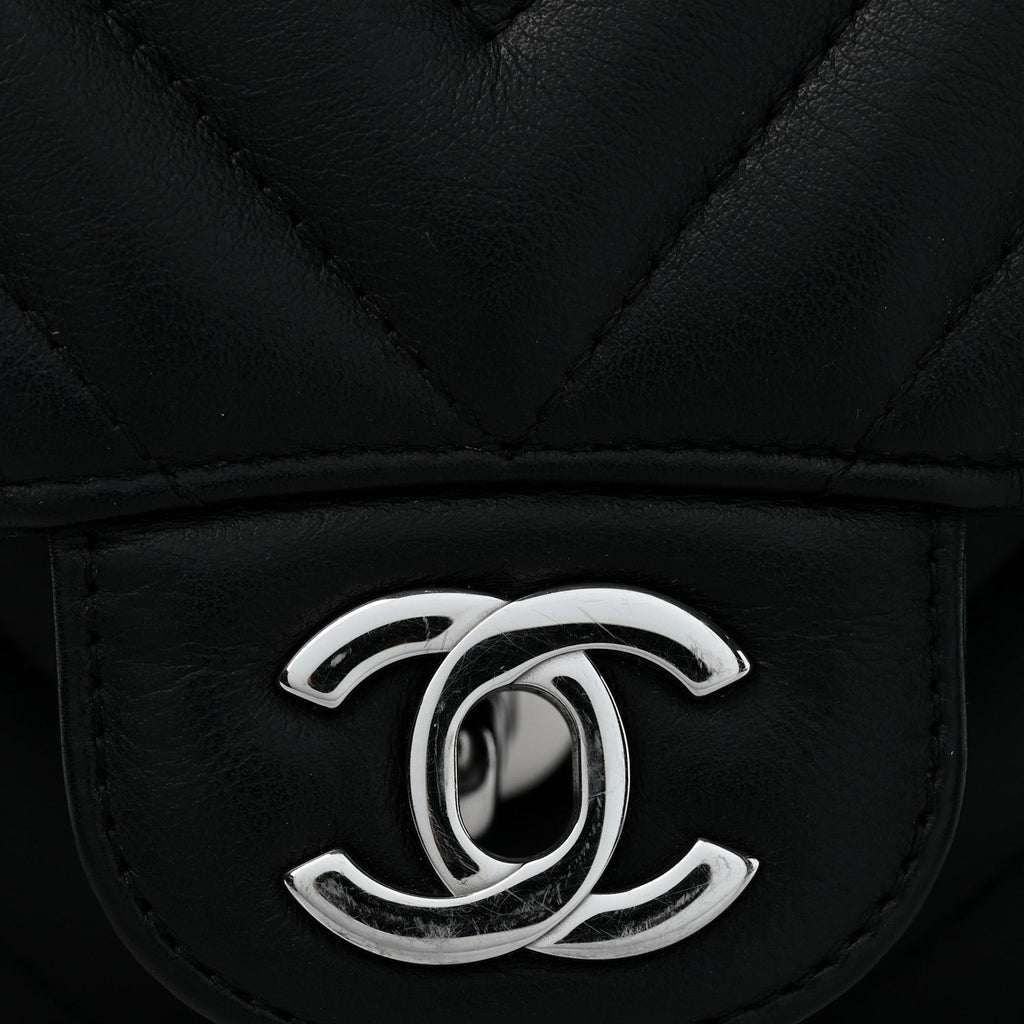 Lambskin Chevron Quilted Medium Double Flap Black