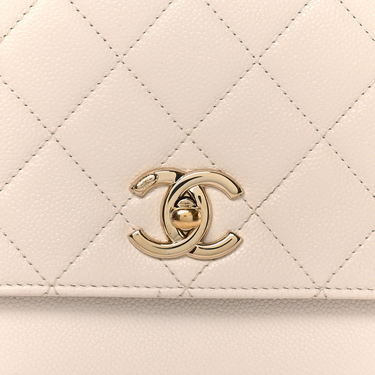 Caviar Quilted Medium Business Affinity Flap White