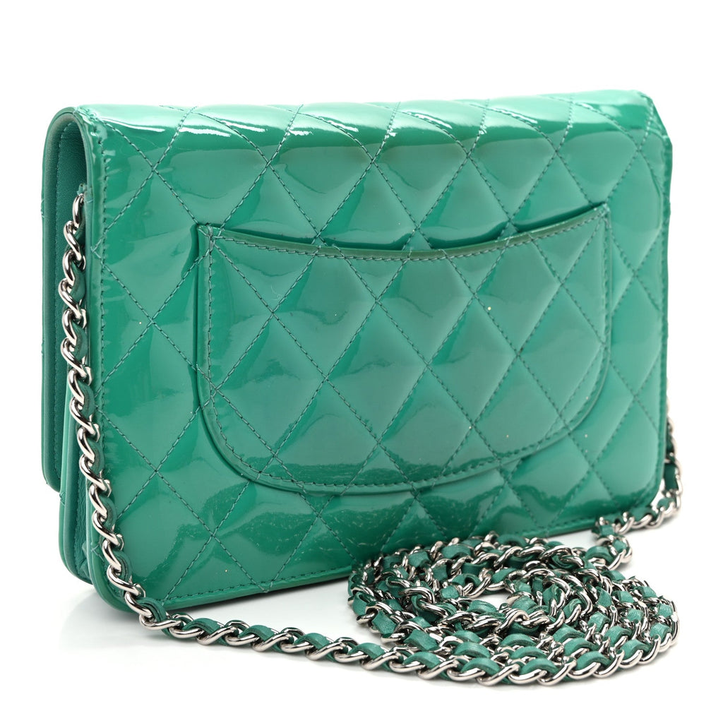 Patent Quilted Wallet On Chain WOC Green
