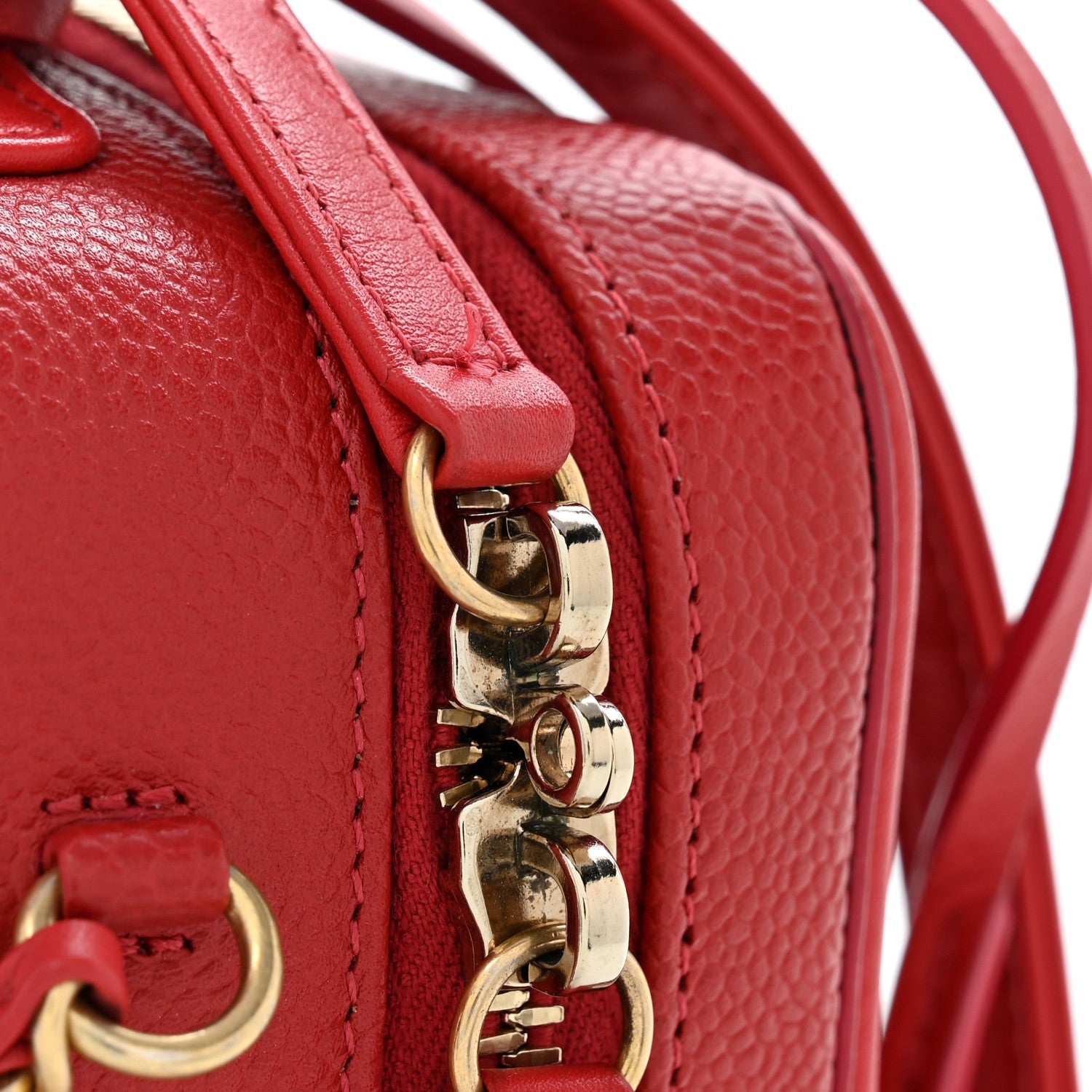 Caviar Quilted Small CC Filigree Vanity Case Red