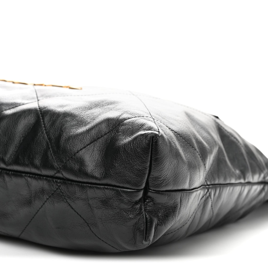 Shiny Calfskin Double Pocket Quilted Chanel 22 Black