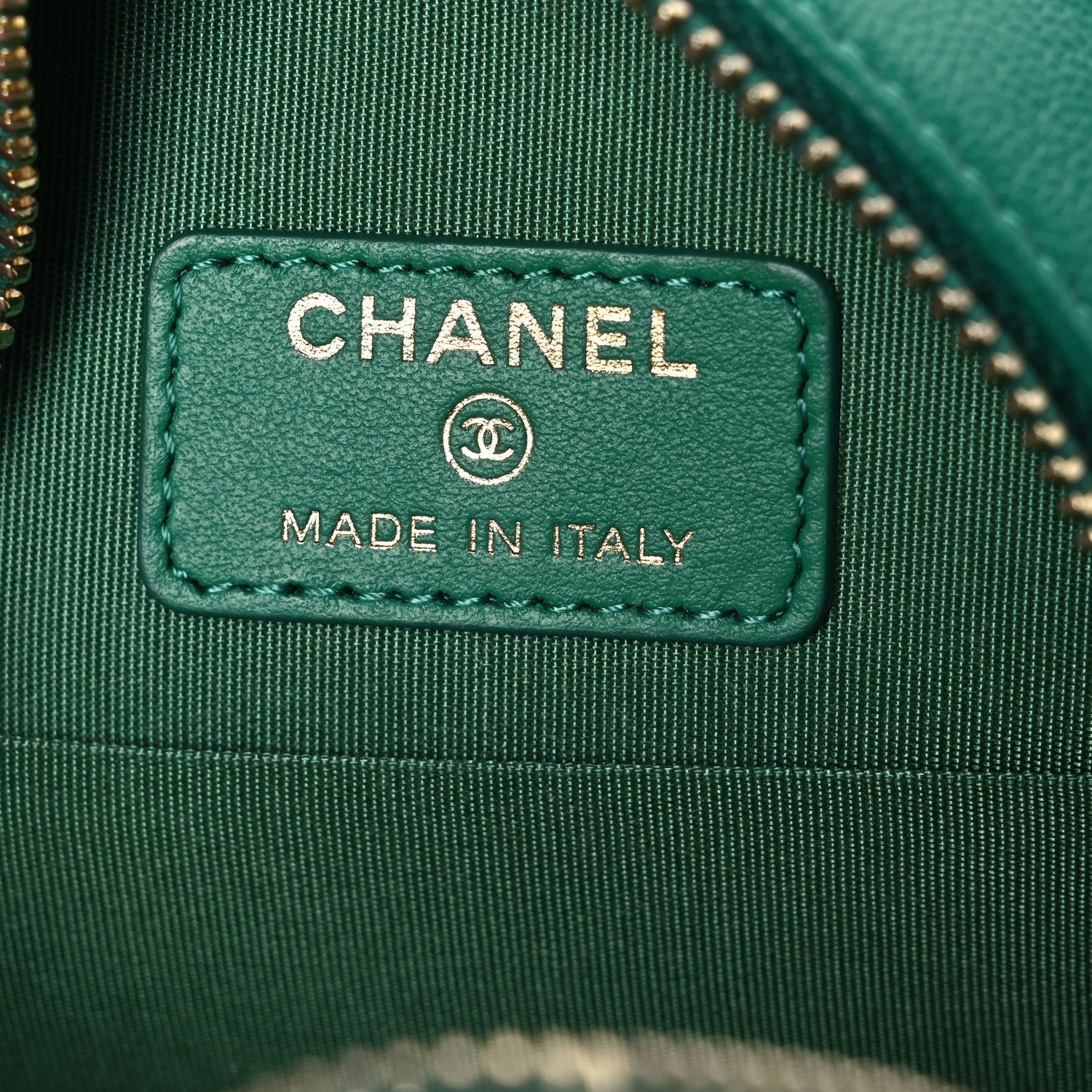 Lambskin Quilted Chanel 19 Round Clutch With Chain Green