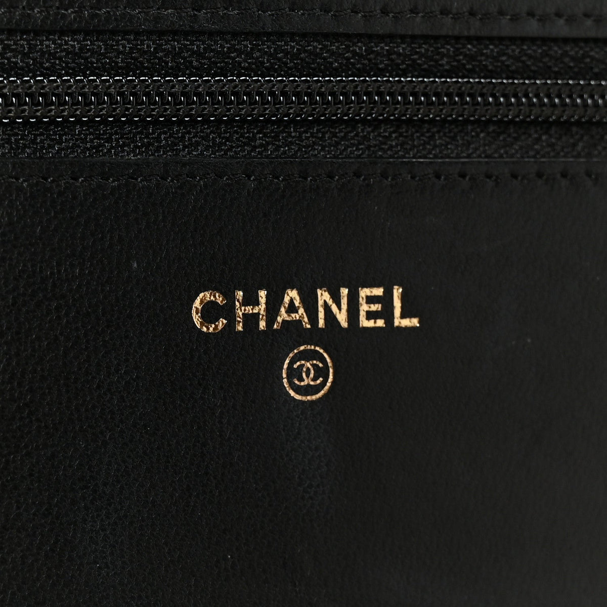 Lambskin Camellia Embossed Wallet On Chain WOC Black Gold