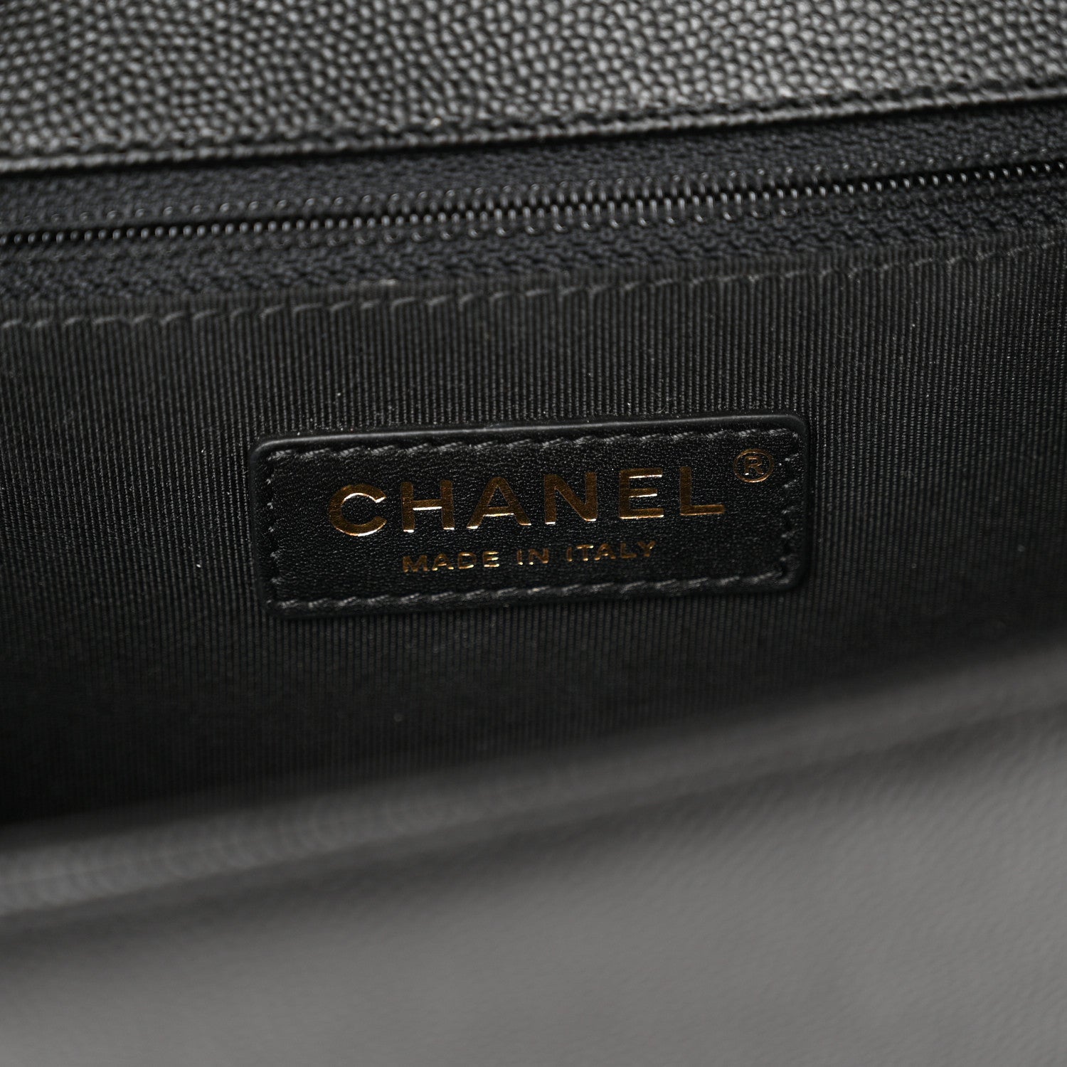 Caviar Quilted New Medium Boy Flap Black