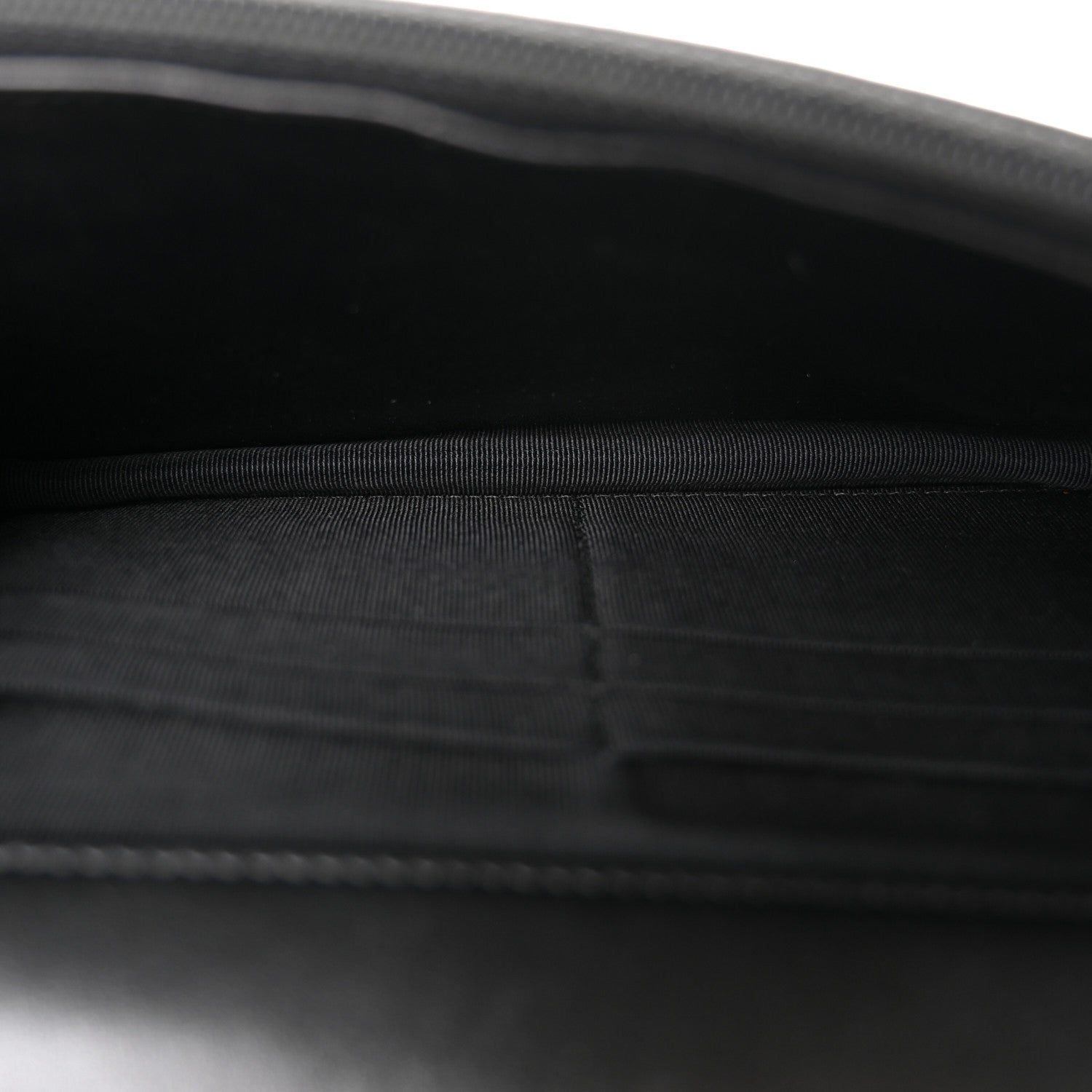 Patent Quilted Wallet On Chain WOC Black