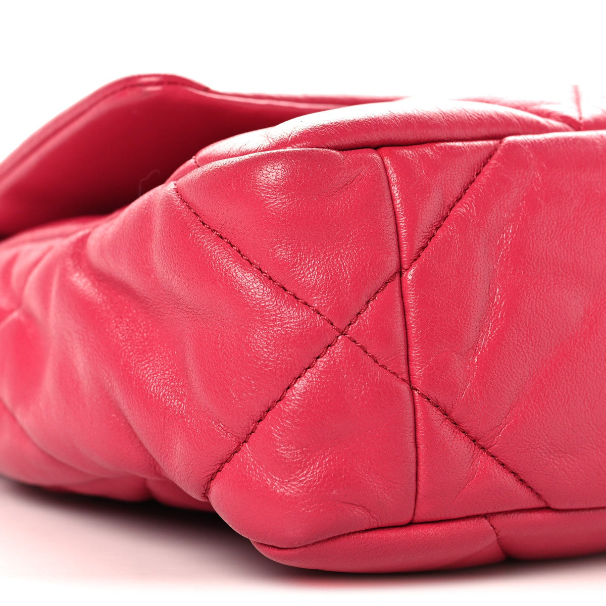 Lambskin Quilted Medium Chanel 19 Flap Dark Pink