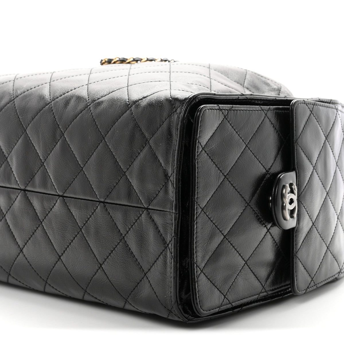 Shiny Crumpled Calfskin Quilted Medium Chanel 25 Handbag Black