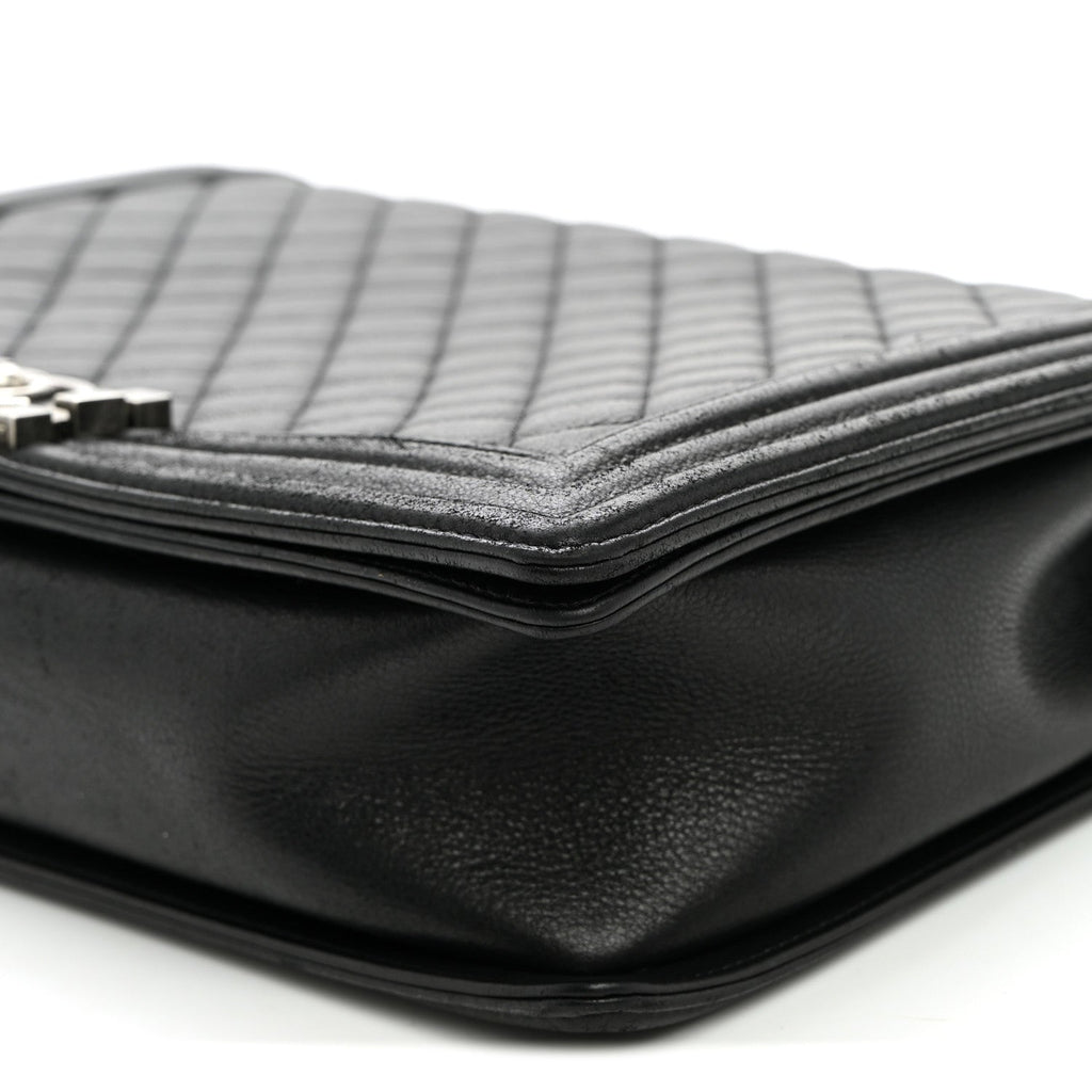 Calfskin Quilted Large Boy Flap Black