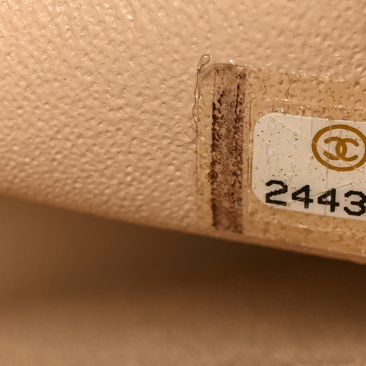 Caviar Quilted Jumbo Double Flap Beige Clair