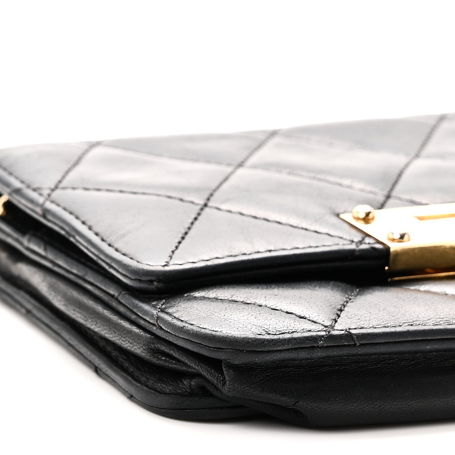 Lambskin Quilted Golden Class Wallet on Chain WOC Black