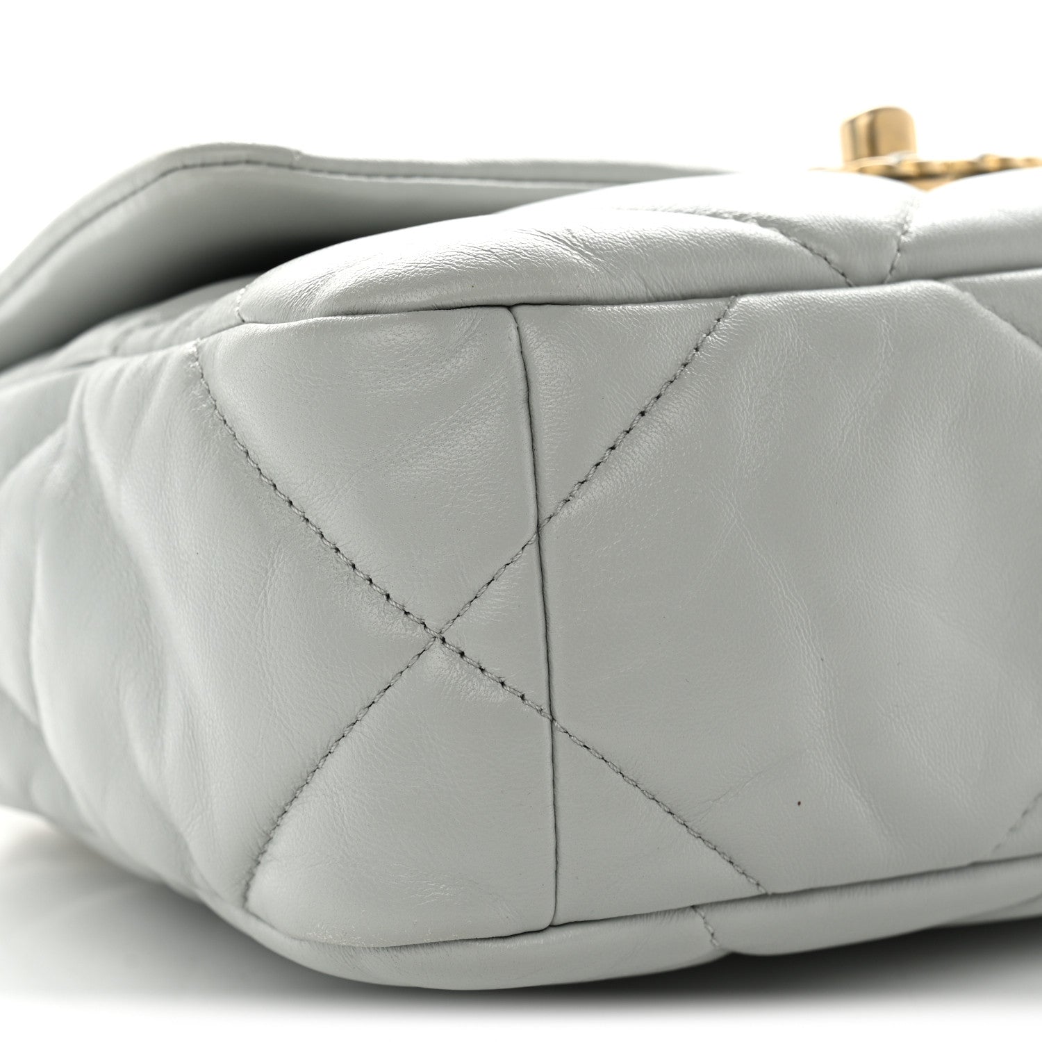 Lambskin Quilted Medium Chanel 19 Flap Grey