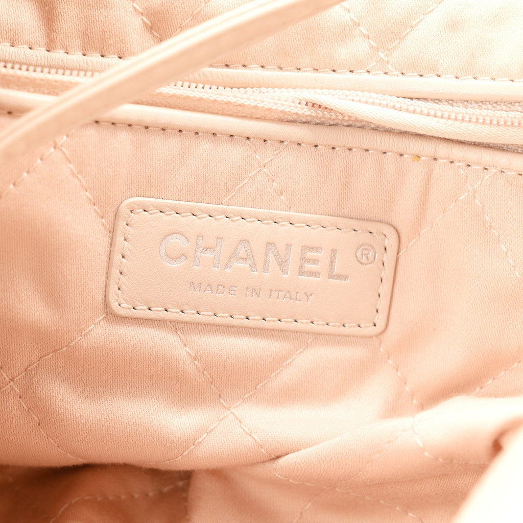 Shiny Calfskin Quilted Small Chanel 22 Ecru
