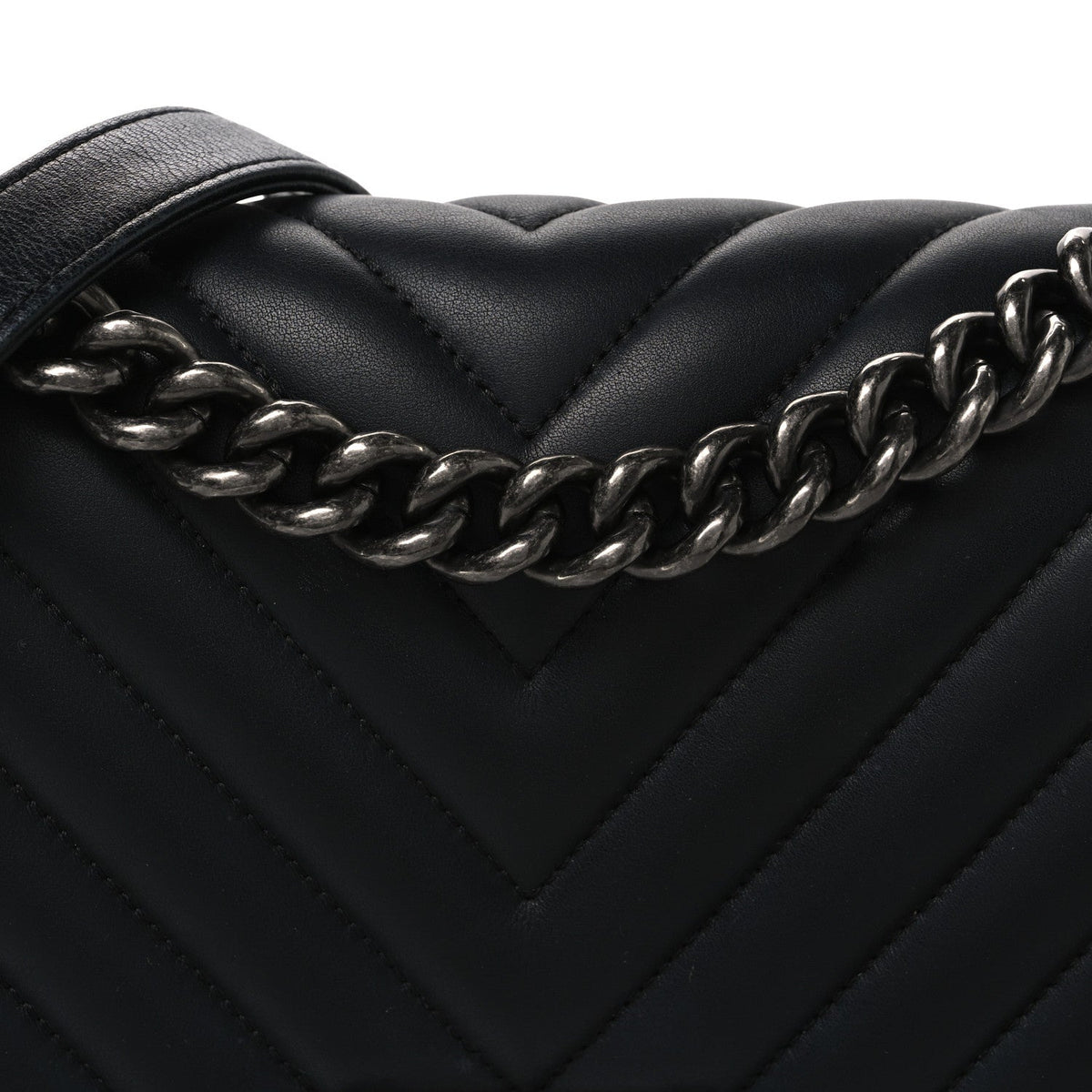 Calfskin Chevron Quilted Medium Boy Flap Black