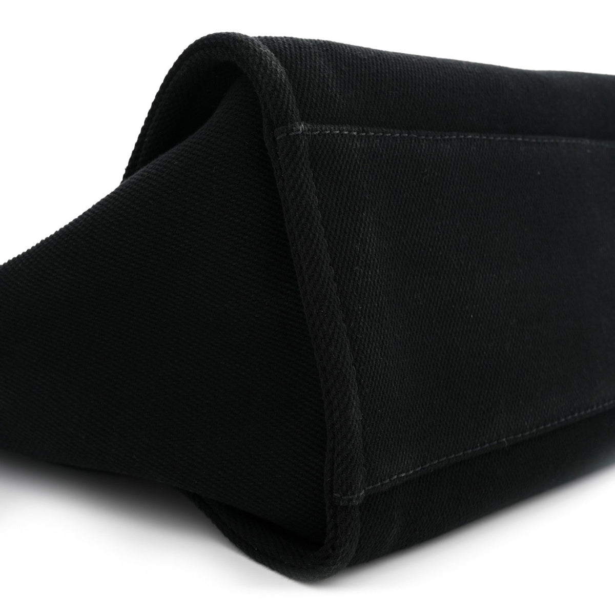 Canvas Pearl Medium Deauville Tote Black