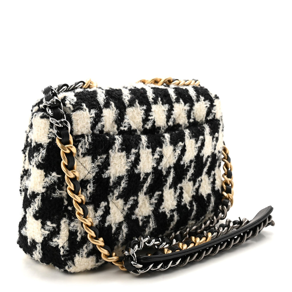 Tweed Quilted Medium Chanel 19 Flap Black Ecru White