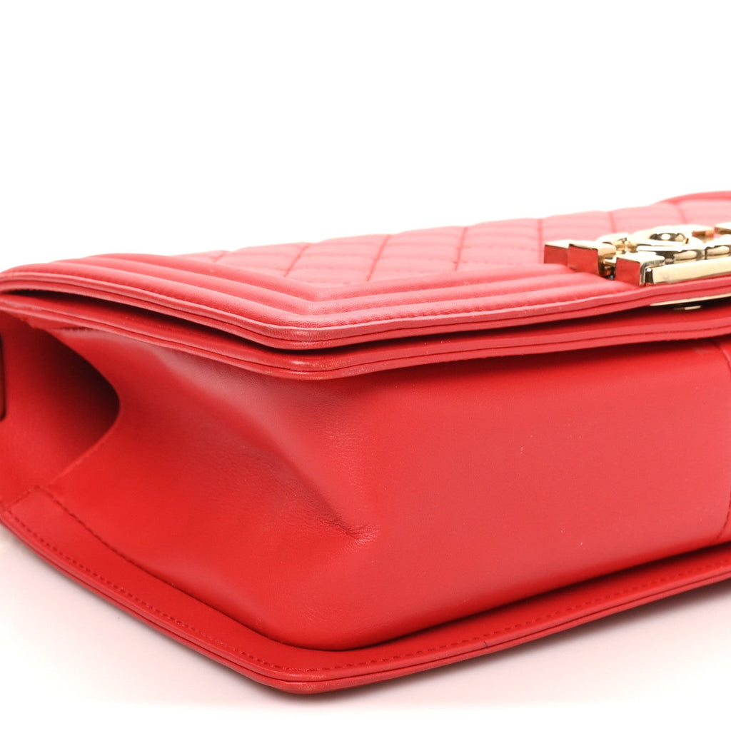 Lambskin Quilted Medium Boy Flap Red