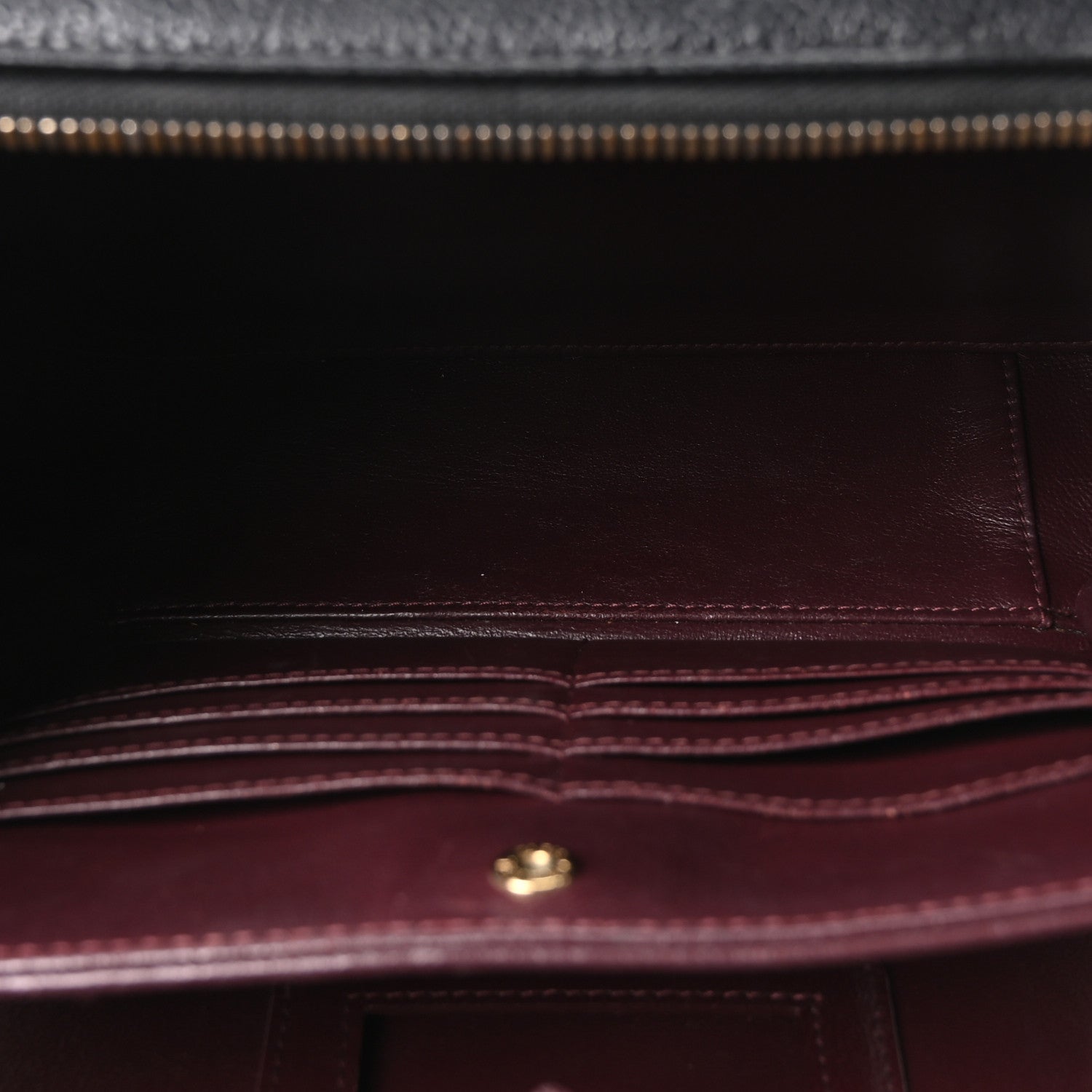Caviar Quilted Large CC Filigree Vanity Case Black