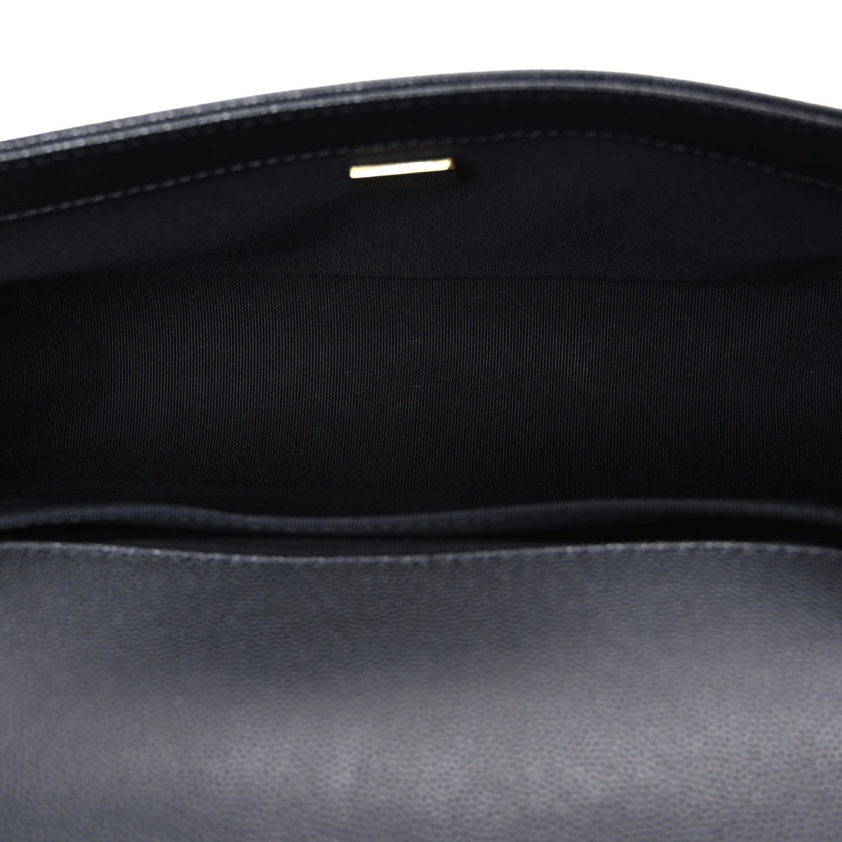 Caviar Quilted Medium Boy Flap Black