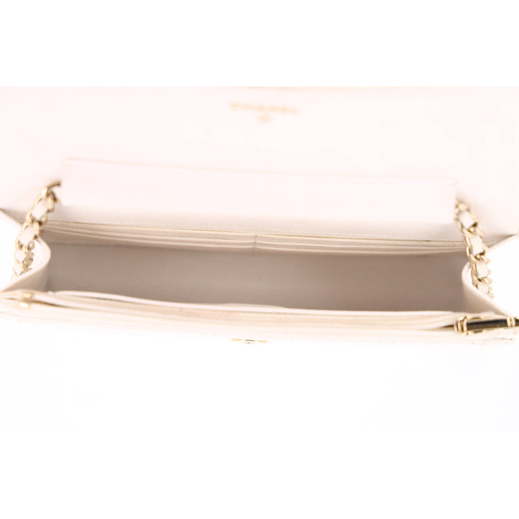 Caviar Quilted Wallet On Chain WOC White