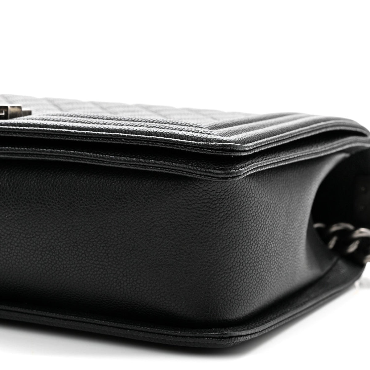 Caviar Quilted New Medium Boy Flap Black