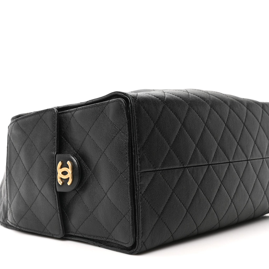 Caviar Quilted Medium Chanel 25 Handbag Black